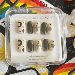 Beige & Black Press-On Nail Set with Star & Cross Charms 🤎💅🏼
